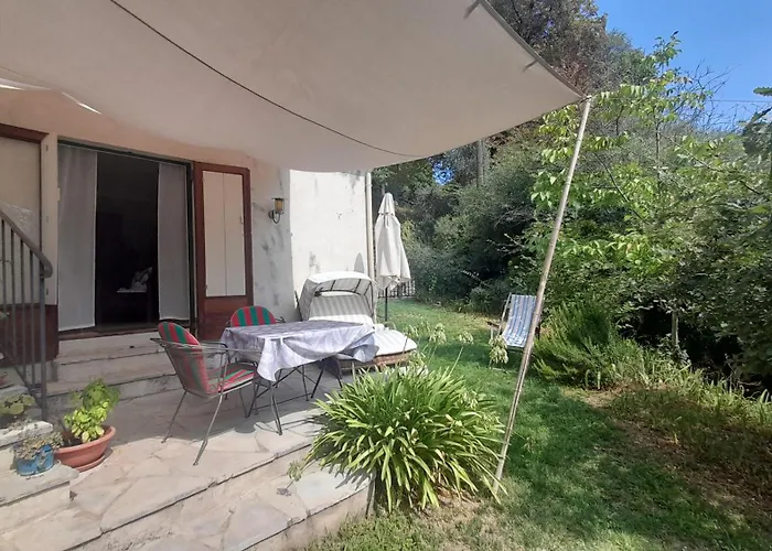 Studio Apartment In Bargemon